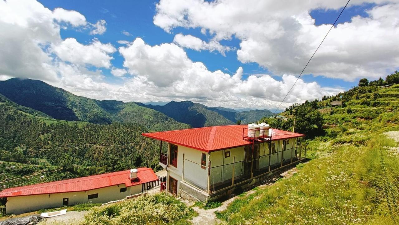 The Vintage Hill Village - Himalayan Boutique Resort Kanatal Esterno foto
