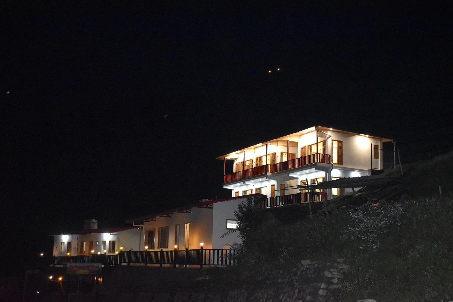 The Vintage Hill Village - Himalayan Boutique Resort Kanatal Esterno foto