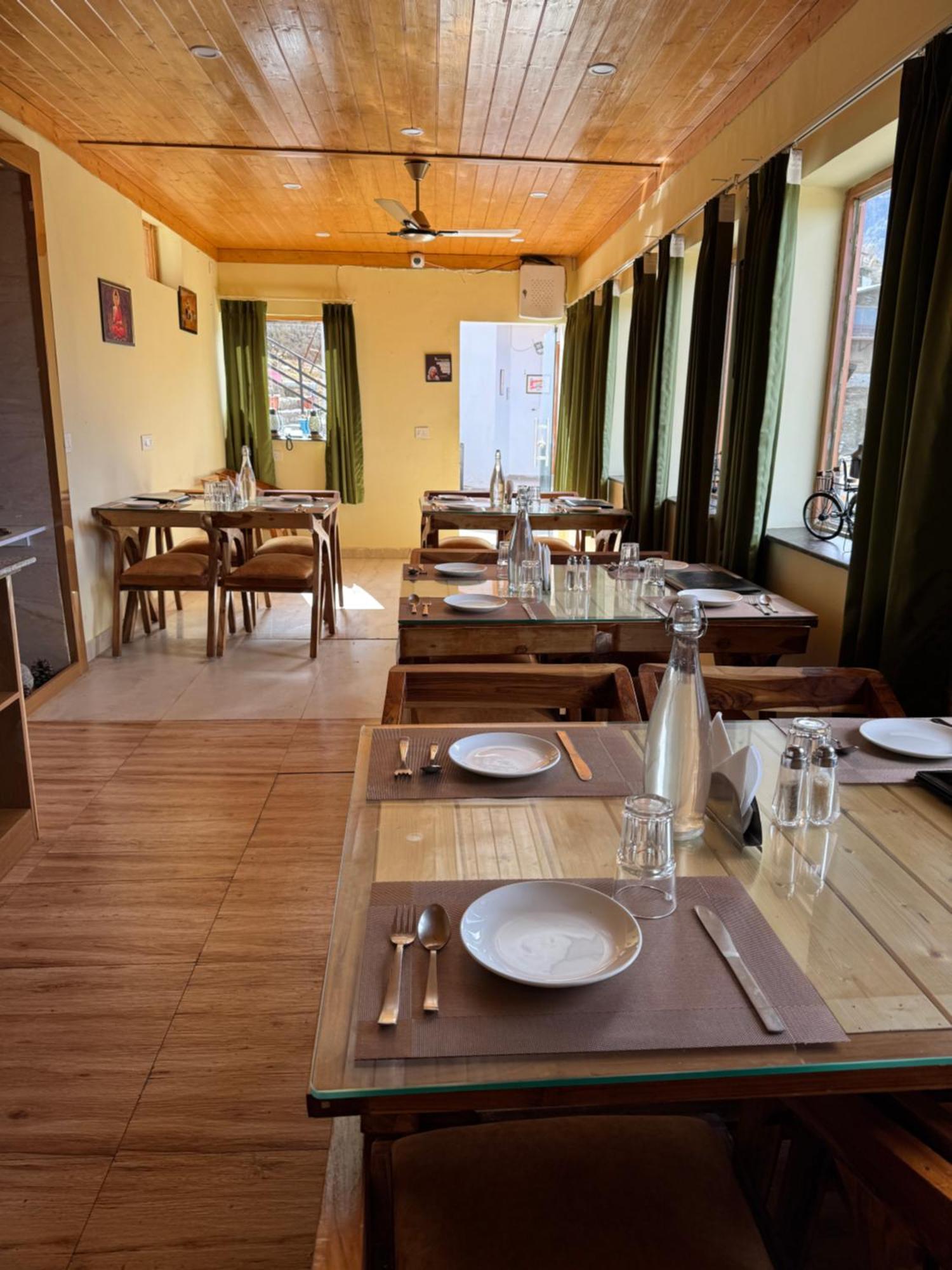 The Vintage Hill Village - Himalayan Boutique Resort Kanatal Esterno foto