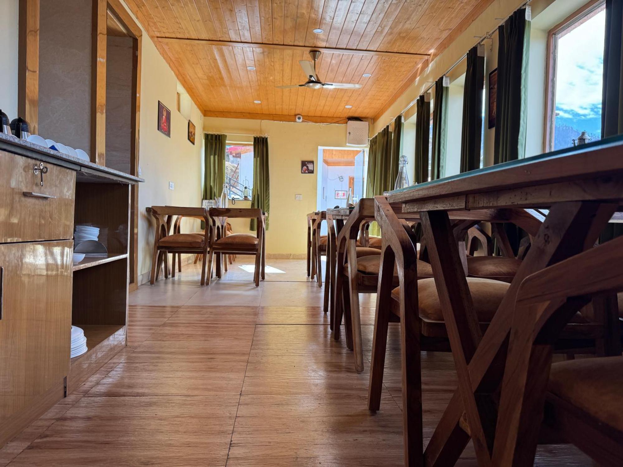 The Vintage Hill Village - Himalayan Boutique Resort Kanatal Esterno foto