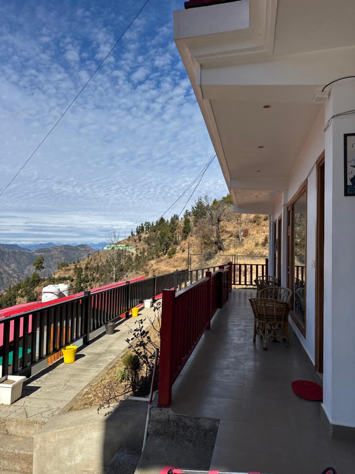 The Vintage Hill Village - Himalayan Boutique Resort Kanatal Esterno foto