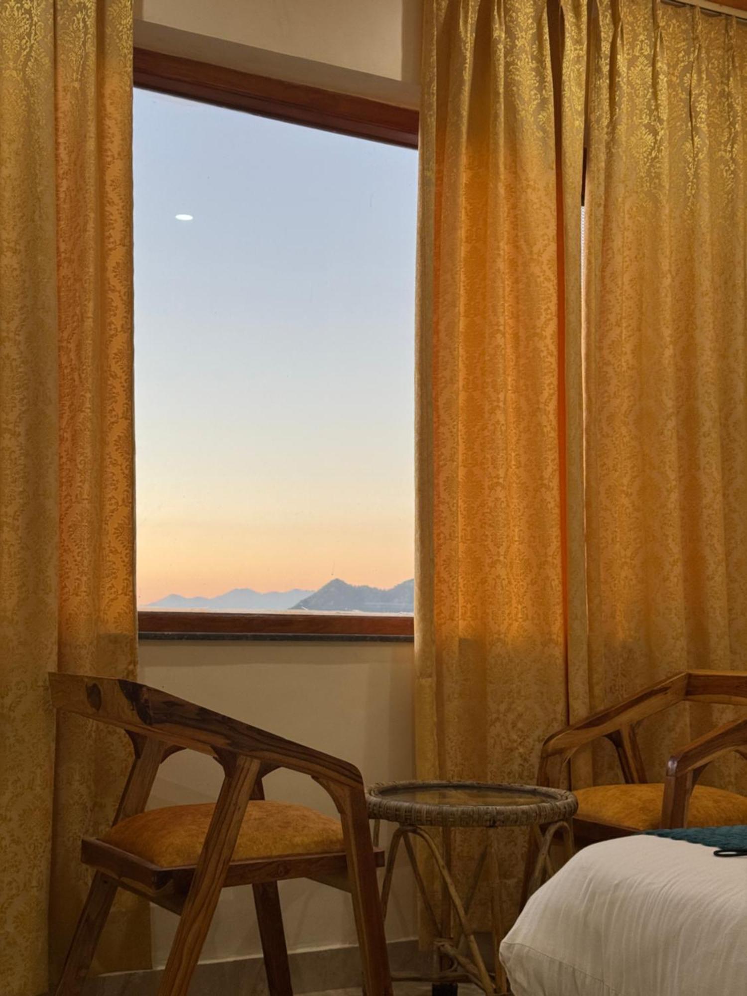 The Vintage Hill Village - Himalayan Boutique Resort Kanatal Esterno foto